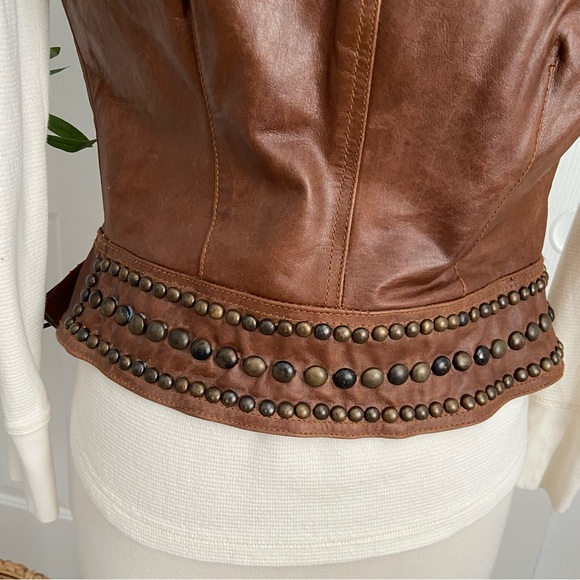 The Ranch Wear Vintage Rebel Leather Studded Vest - Picture 11 of 15